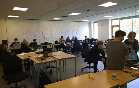 www_kv-opiskelijaryhmä työn touhussa.jpg