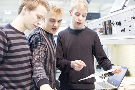 akkuhanke2_450.jpg akkuhanke2_450.jpg