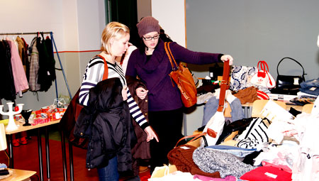 Kirpputori_asiakkaat.jpg