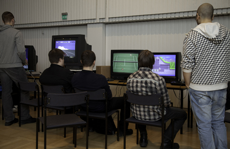 Retropeli1.jpg Retropeli1.jpg