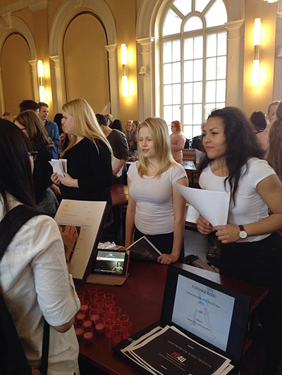 tradefair3_.jpg tradefair3_.jpg