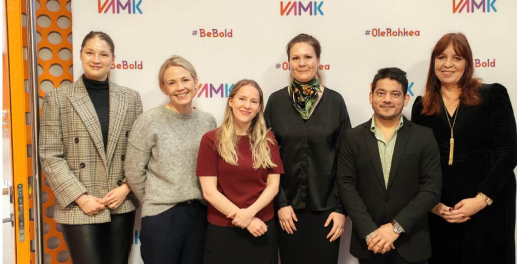 Ensimmäinen VAMKin Edelläkävijä-sertifikaatti Alteamsille